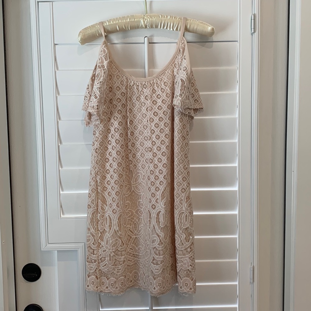 Venus XS, peachy cream lace cold shoulder fully lined dress. So cute!